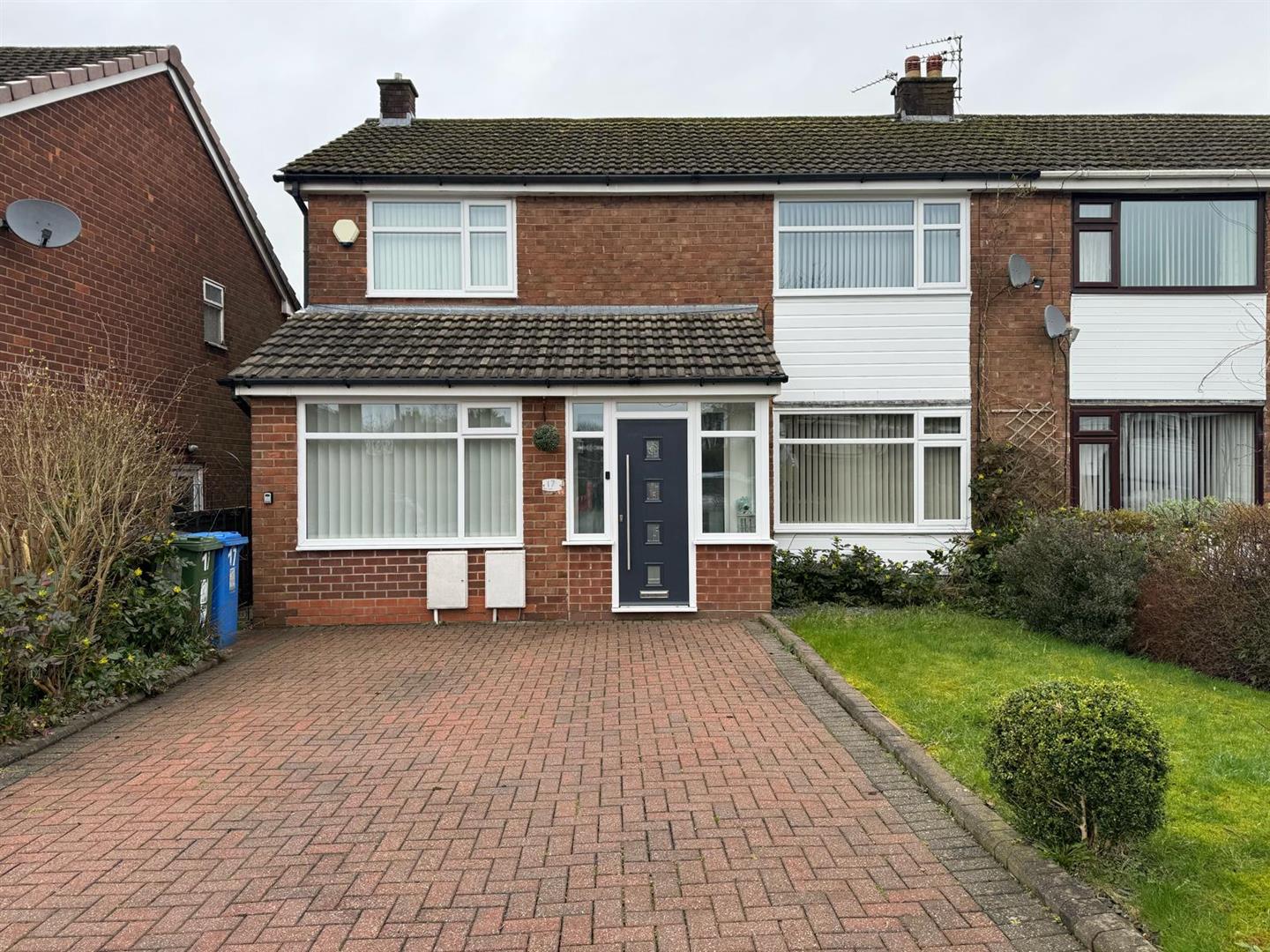 Westminster Avenue, AshtonUnderLyne Home Estate Agents